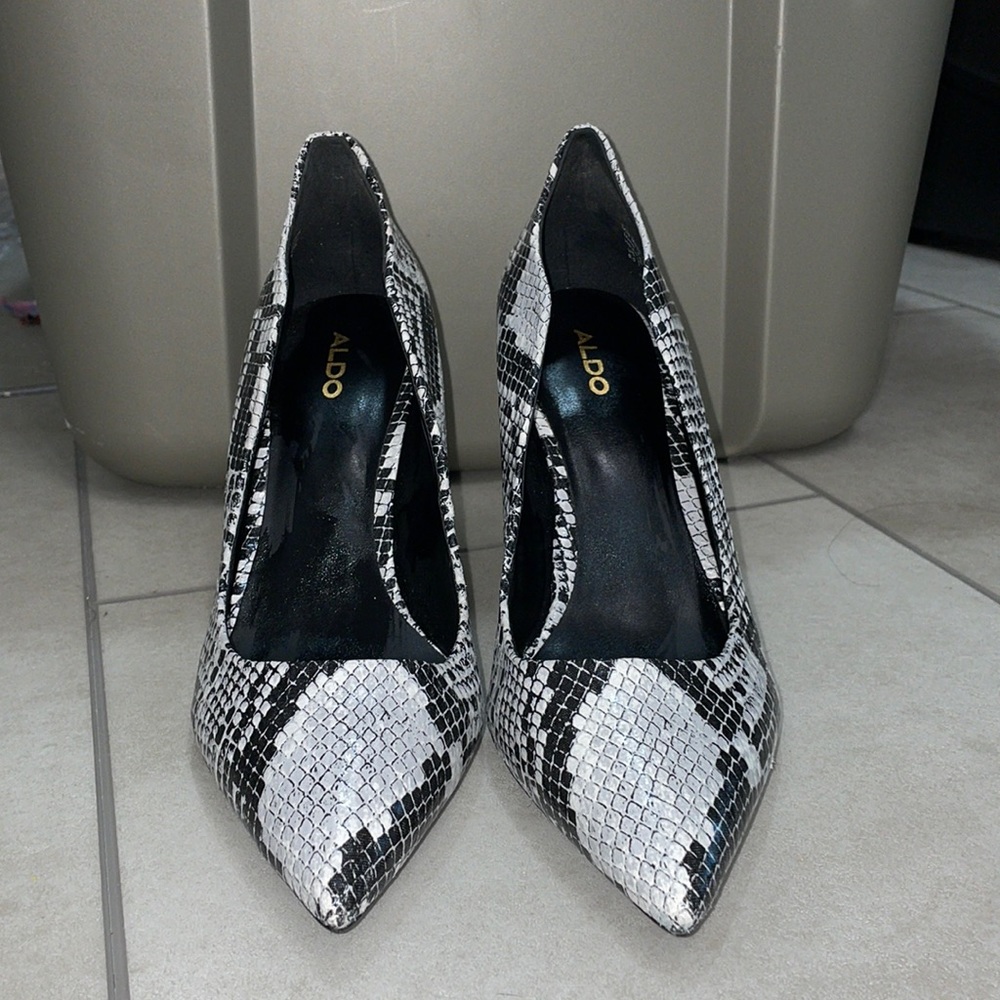 Aldo heels, size 8 1/2